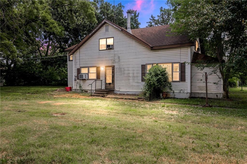 Listing Photo MLS #HMS2561966
