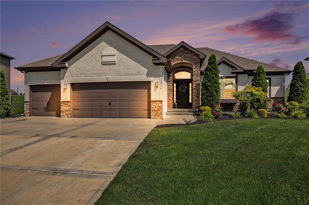 Listing Photo MLS #HMS2562133
