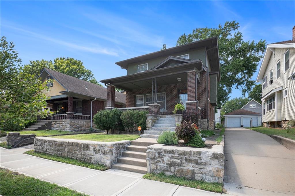 Listing Photo MLS #HMS2562195