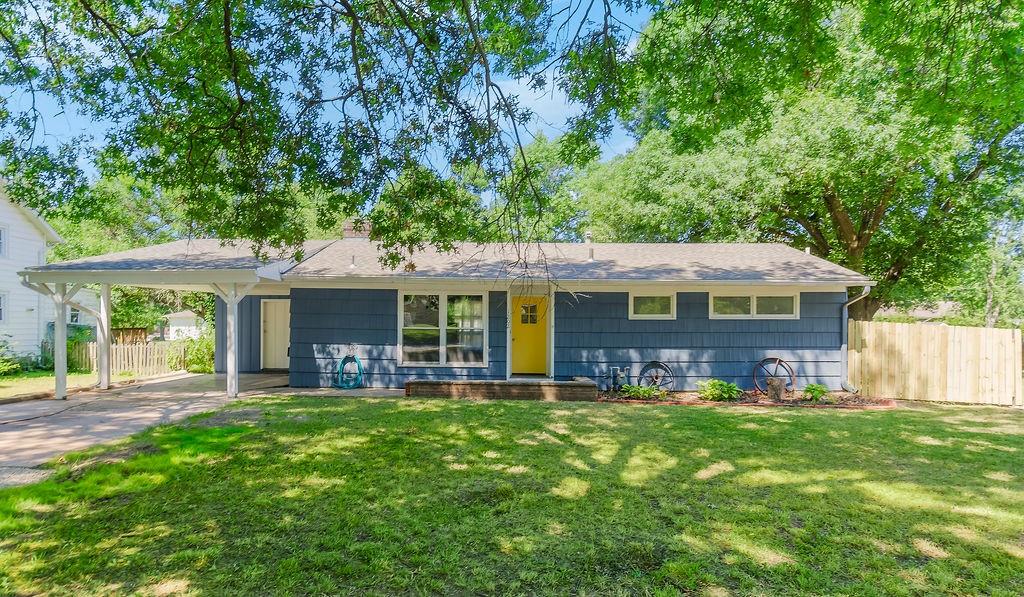 Listing Photo MLS #HMS2562226