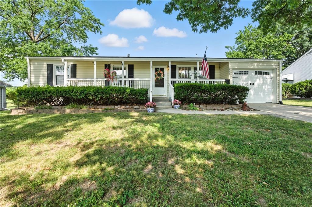 Listing Photo MLS #HMS2562347