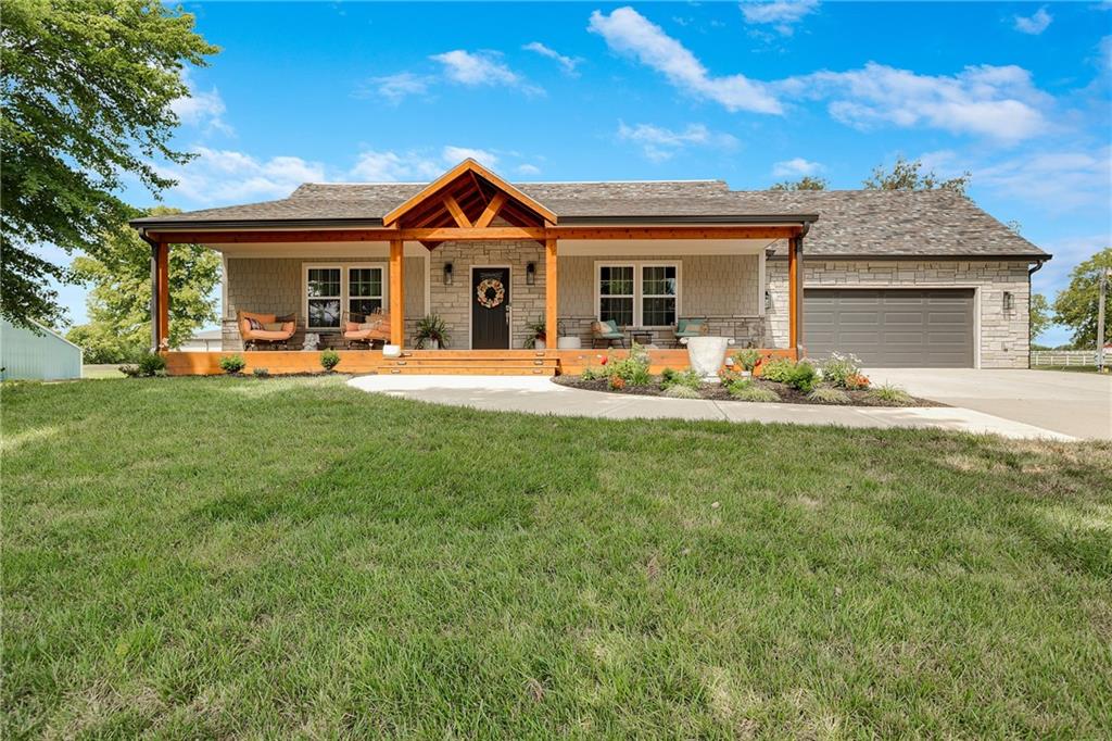 Listing Photo MLS #HMS2562385