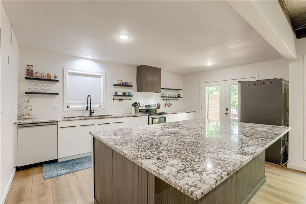 Listing Photo MLS #HMS2562839