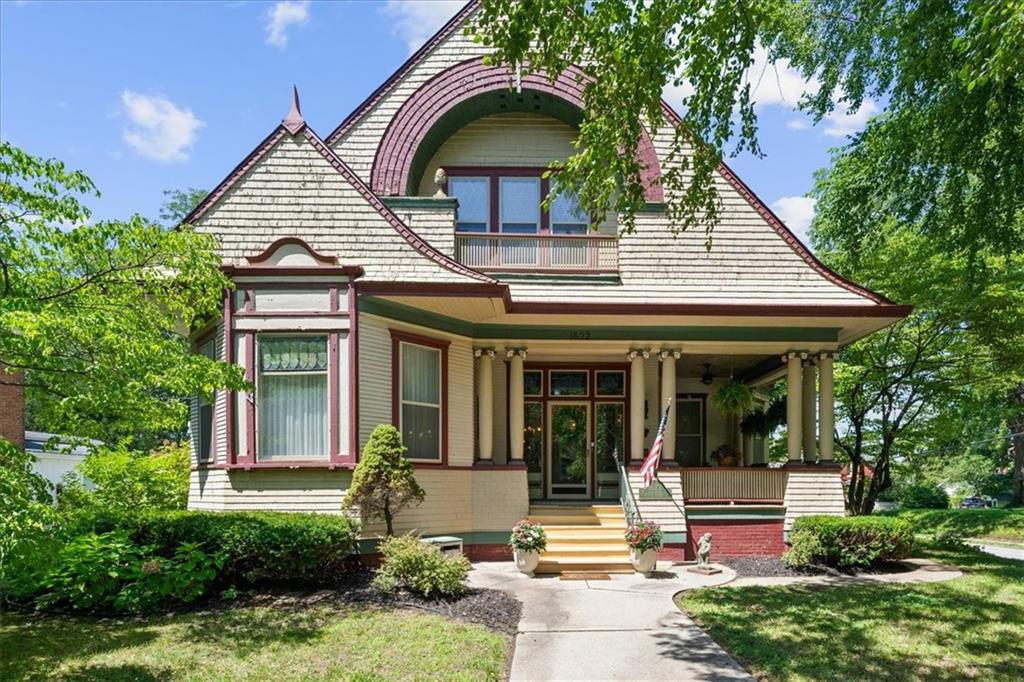 Listing Photo MLS #HMS2562904