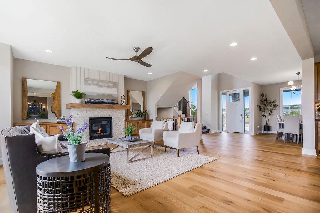 Listing Photo MLS #HMS2562991