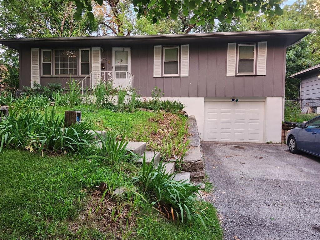 Listing Photo MLS #HMS2563017