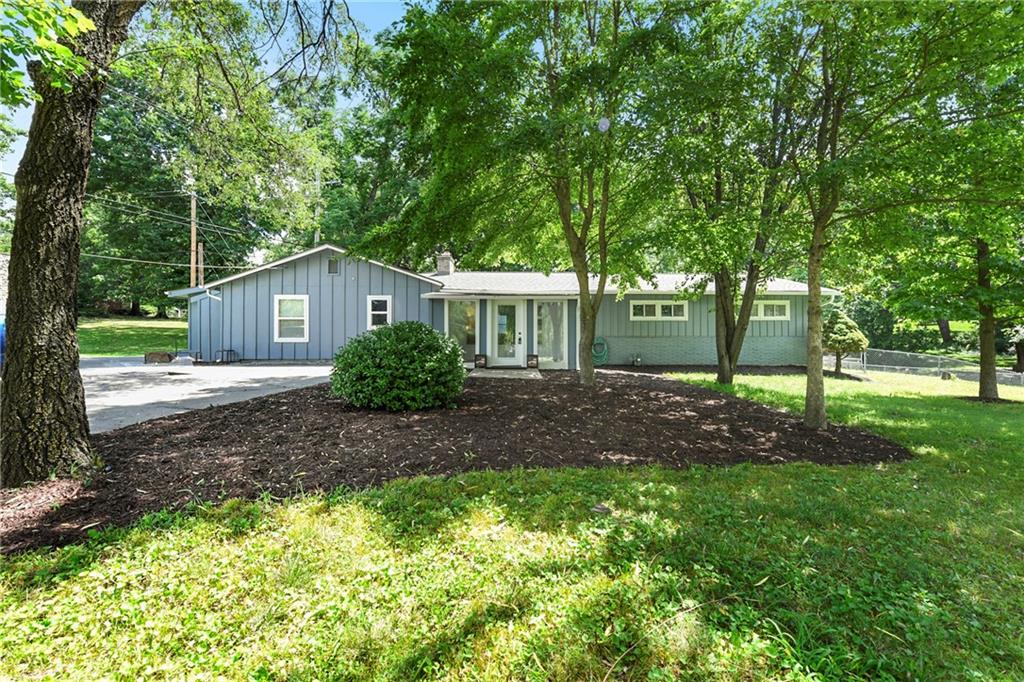 Listing Photo MLS #HMS2563036