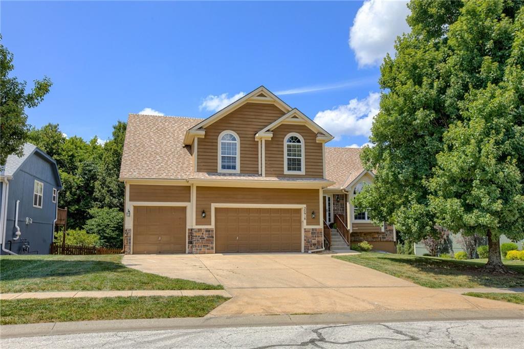 Listing Photo MLS #HMS2563047