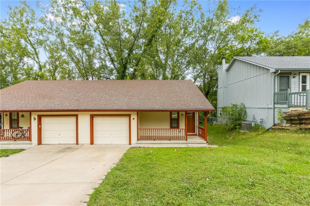 Listing Photo MLS #HMS2563113