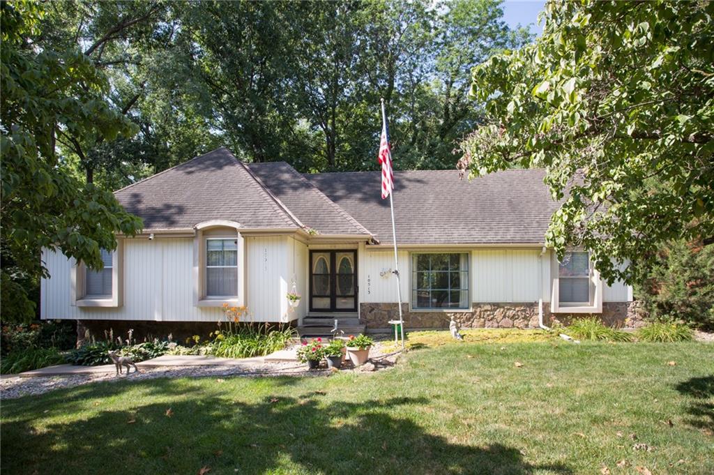 Listing Photo MLS #HMS2563459