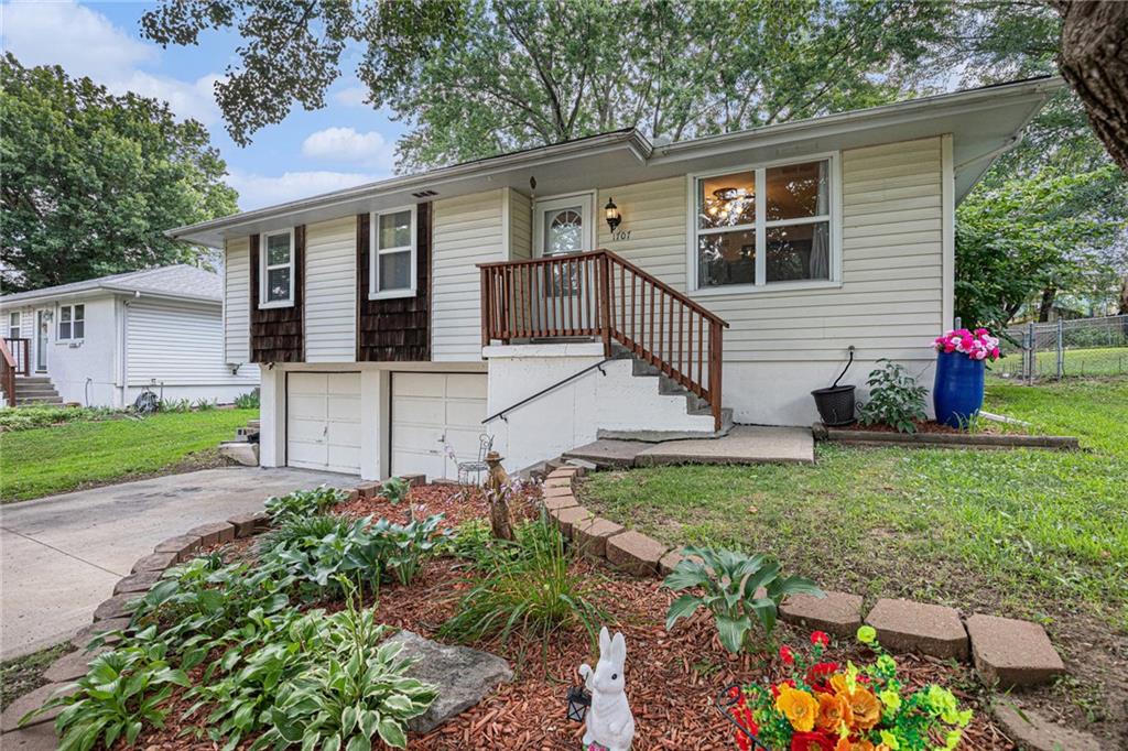 Listing Photo MLS #HMS2563565