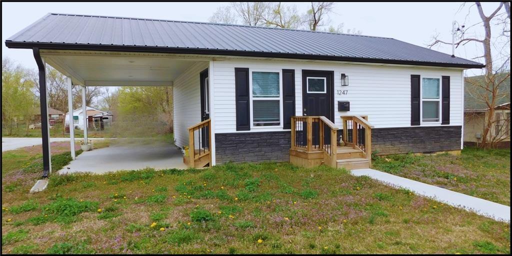 Listing Photo MLS #HMS2563575