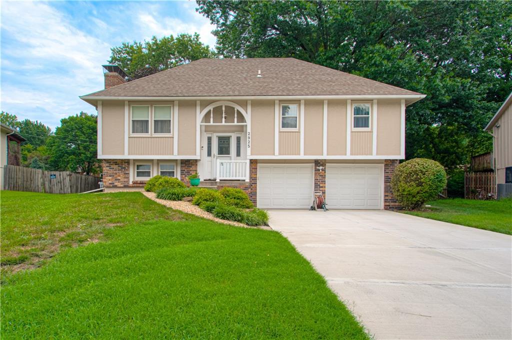 Listing Photo MLS #HMS2563624