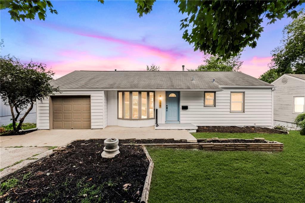 Listing Photo MLS #HMS2563819