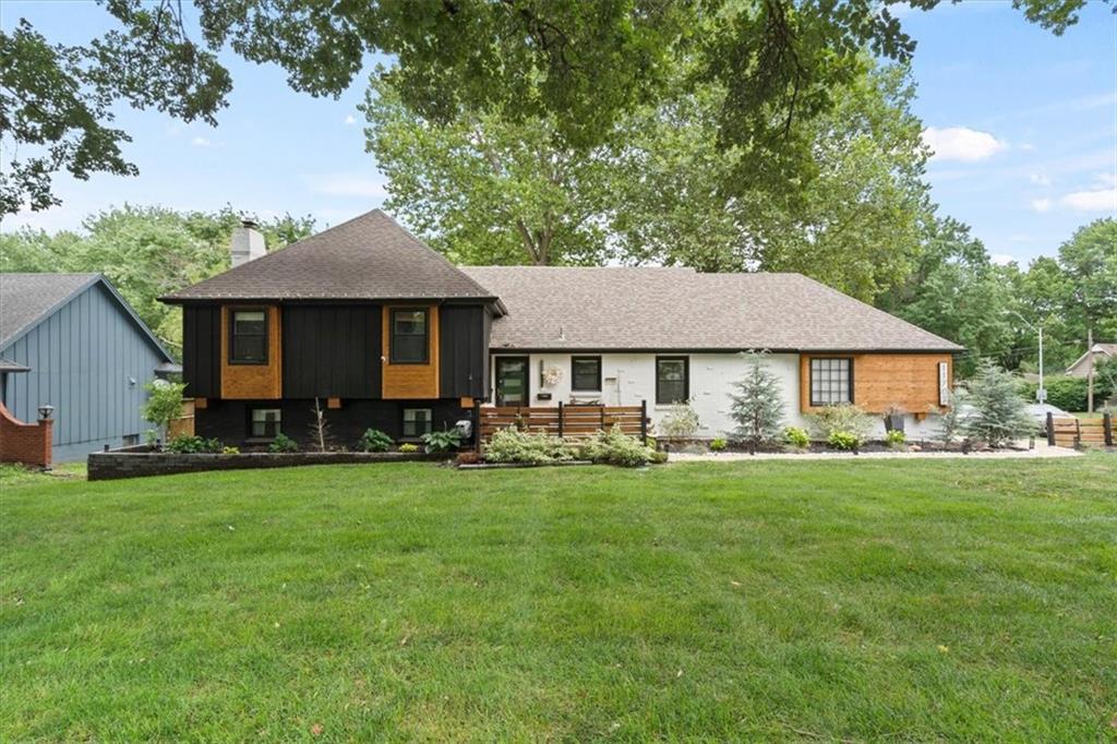 Listing Photo MLS #HMS2564125