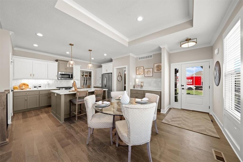 Listing Photo MLS #HMS2564782
