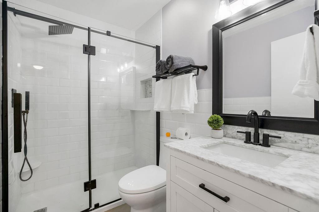 Listing Photo MLS #HMS2564789