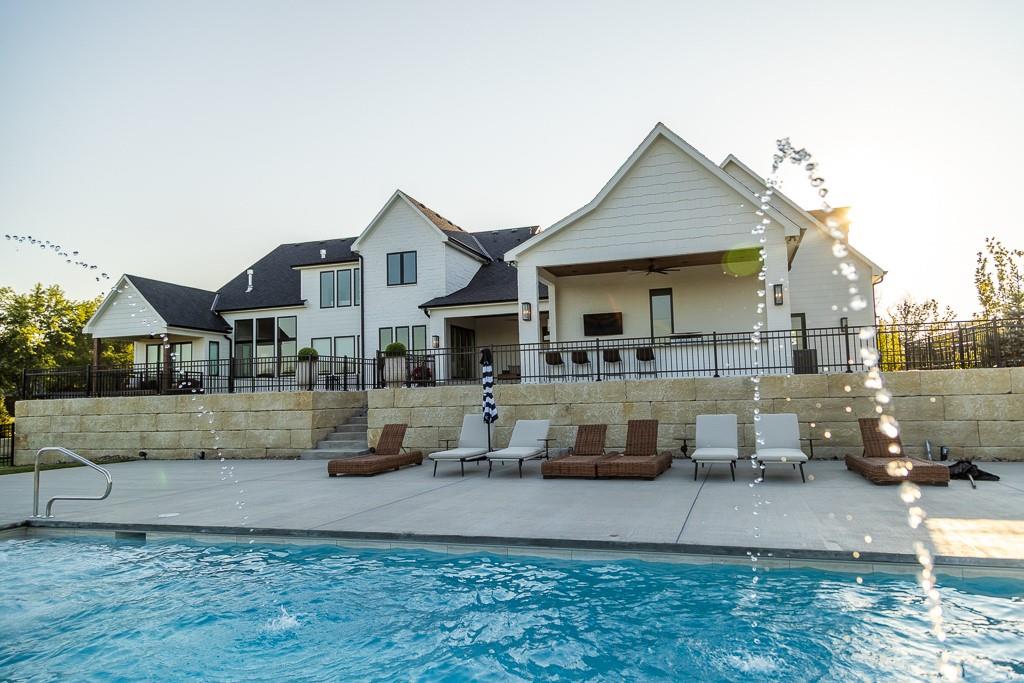 Listing Photo MLS #HMS2564807