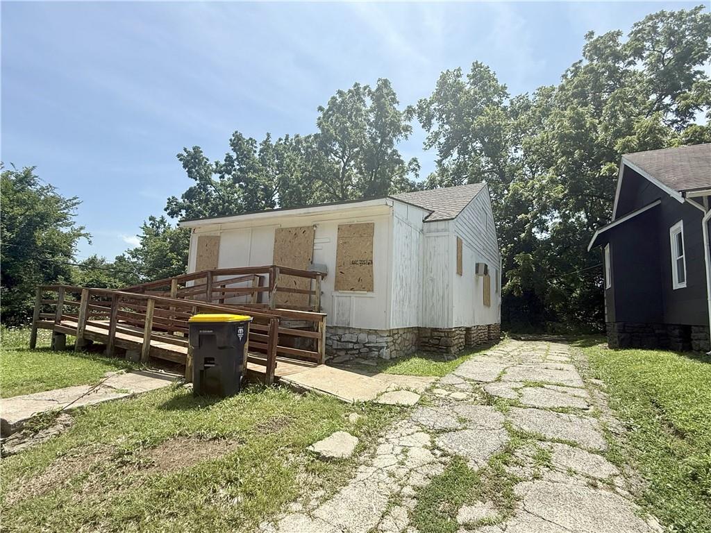 Listing Photo MLS #HMS2564822