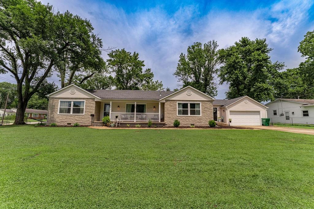 Listing Photo MLS #HMS2564930