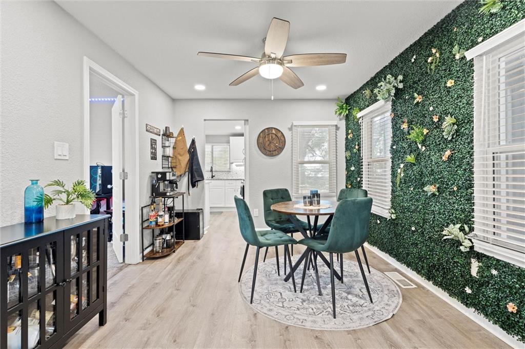 Listing Photo MLS #HMS2564984