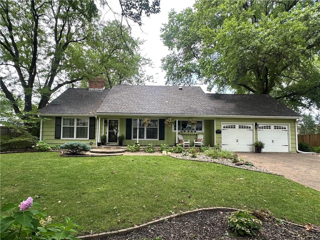 Listing Photo MLS #HMS2565183