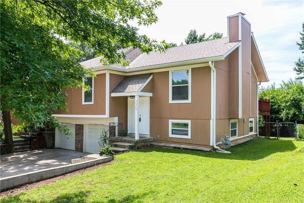 Listing Photo MLS #HMS2565197