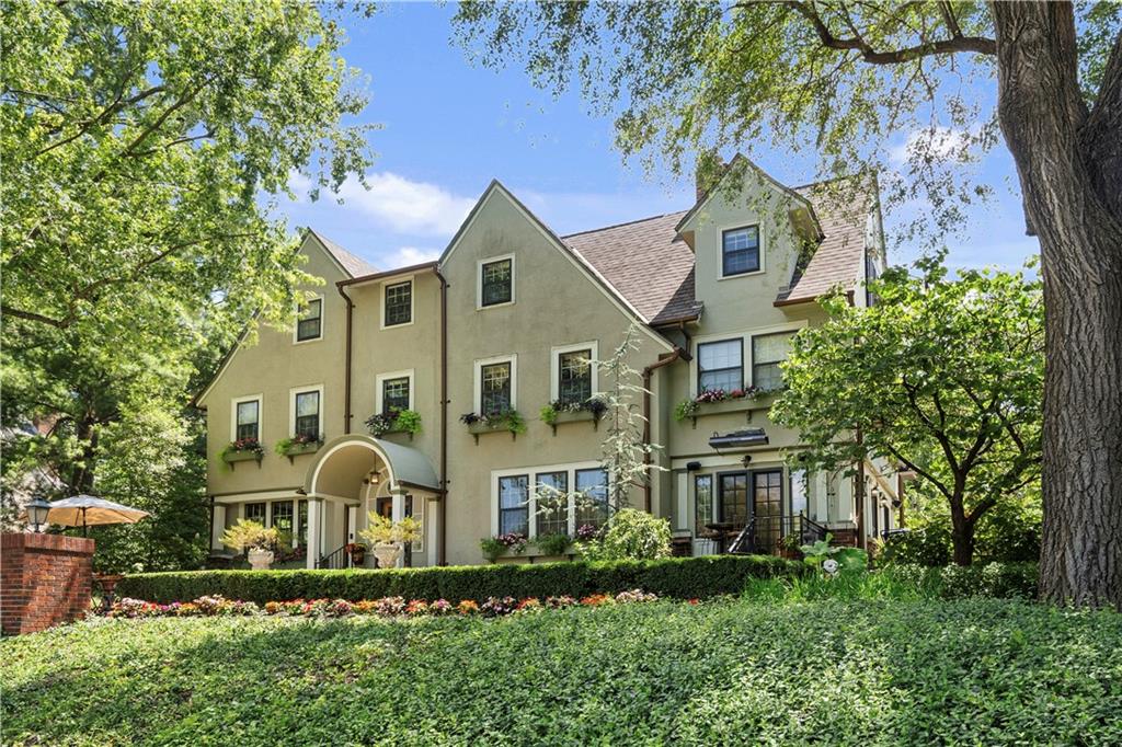 Listing Photo MLS #HMS2565237