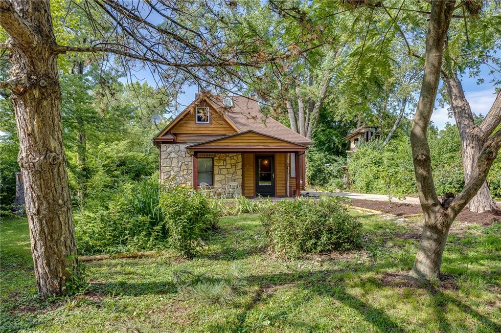 Listing Photo MLS #HMS2565261