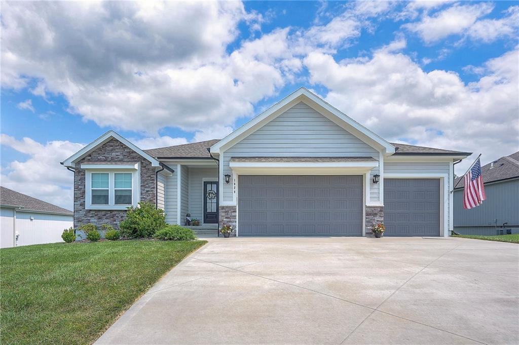 Listing Photo MLS #HMS2565342