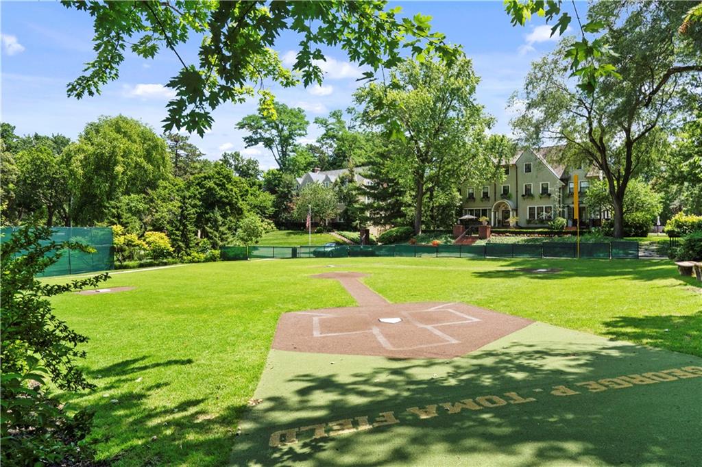 Listing Photo MLS #HMS2565380