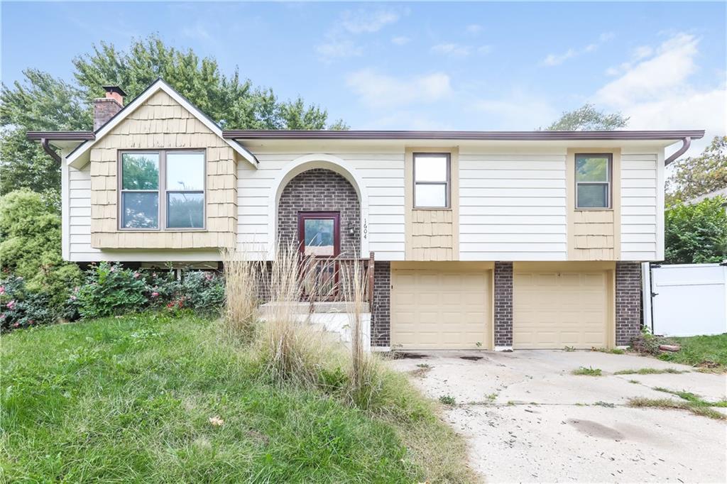 Listing Photo MLS #HMS2565425