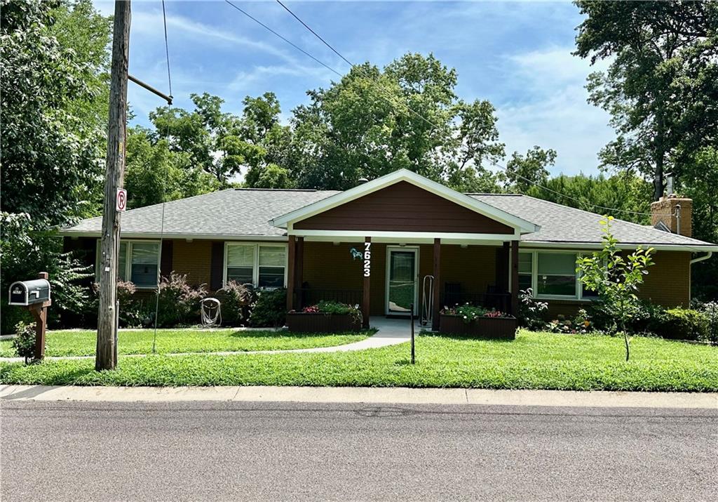 Listing Photo MLS #HMS2565881