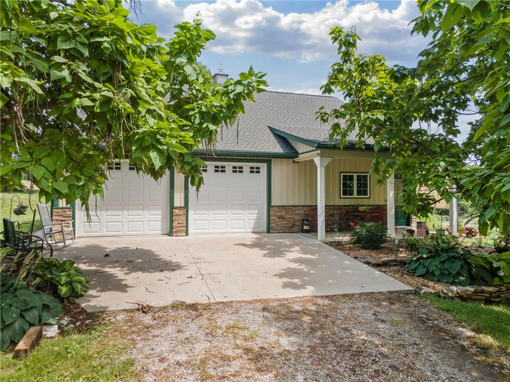 Listing Photo MLS #HMS2566015