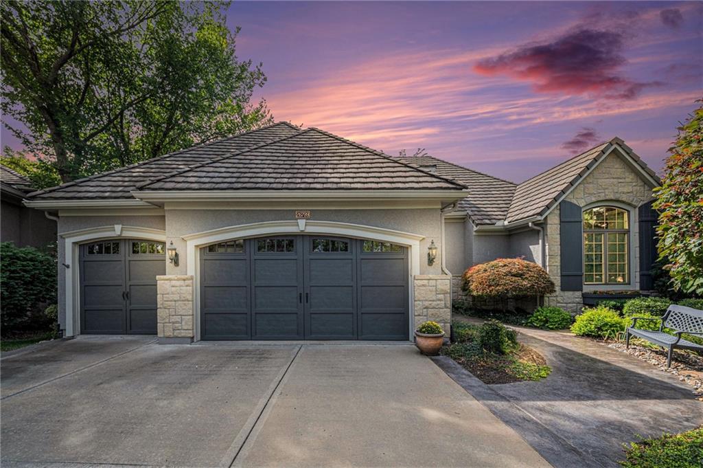 Listing Photo MLS #HMS2566058
