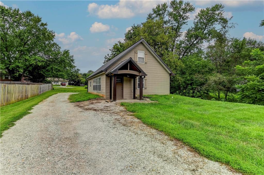 Listing Photo MLS #HMS2566517