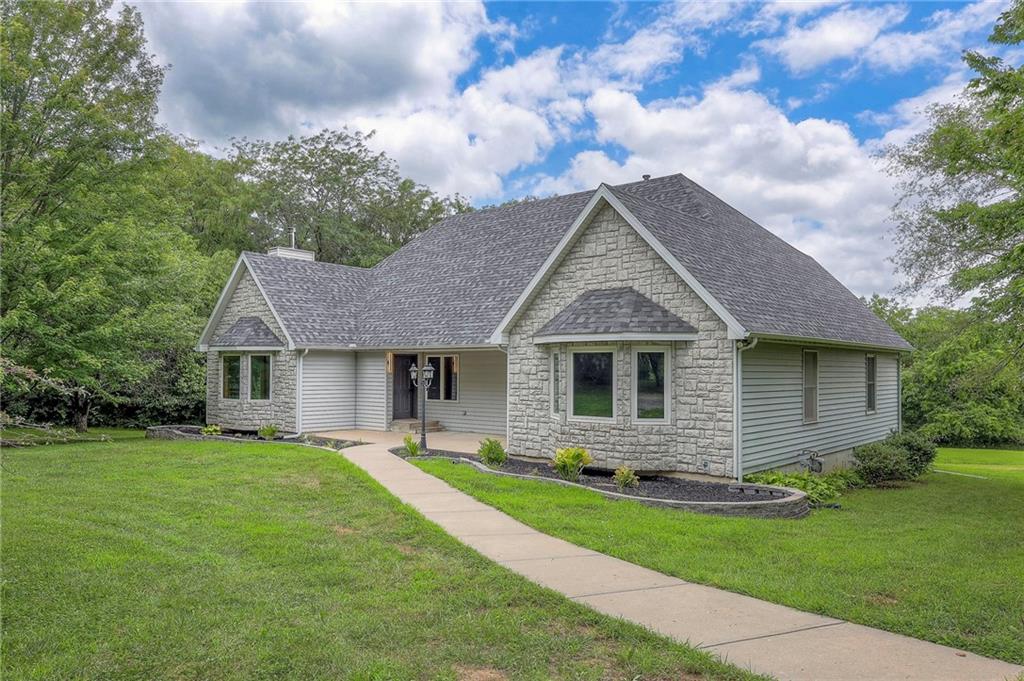 Listing Photo MLS #HMS2566540