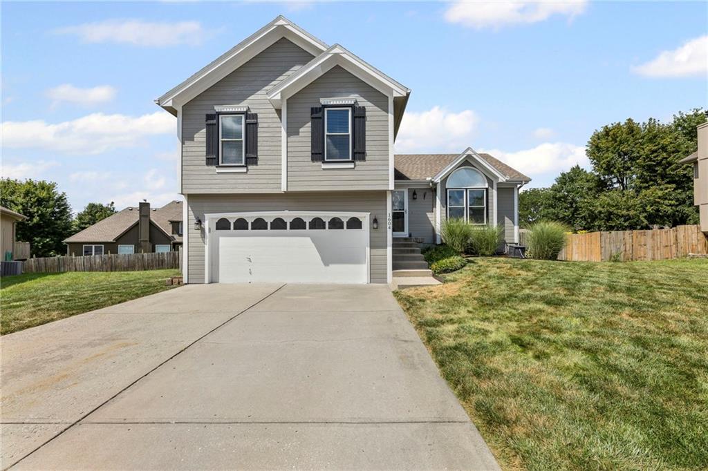 Listing Photo MLS #HMS2567317