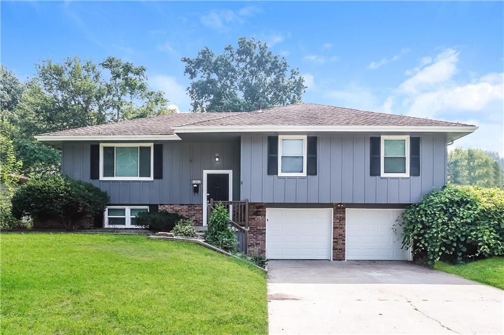 Listing Photo MLS #HMS2567392