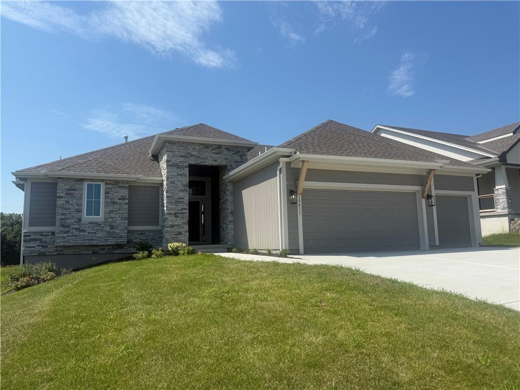 Listing Photo MLS #HMS2567415
