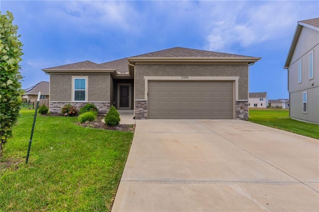 Listing Photo MLS #HMS2567474