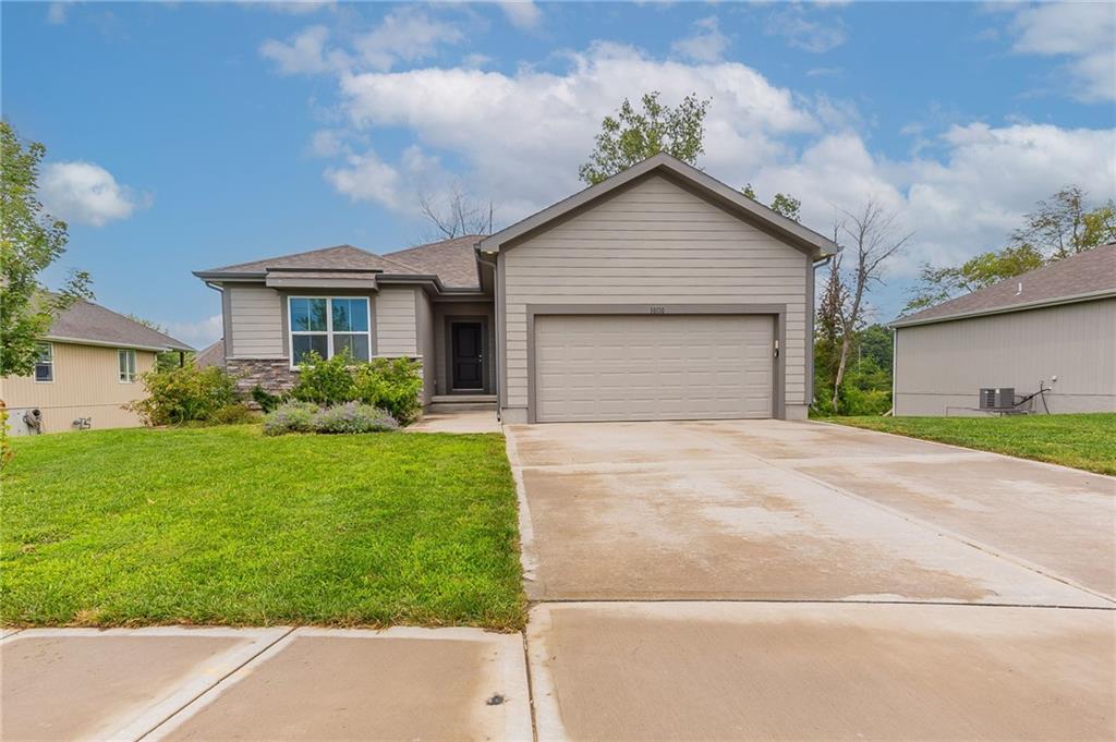Listing Photo MLS #HMS2567483