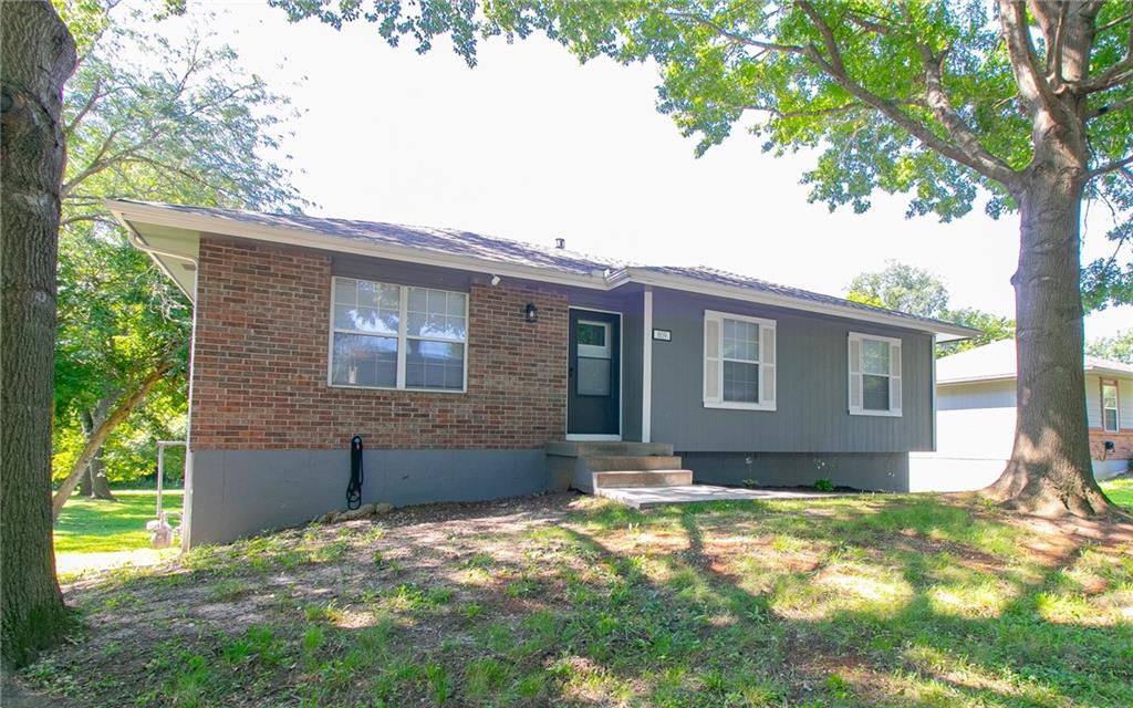 Listing Photo MLS #HMS2567496