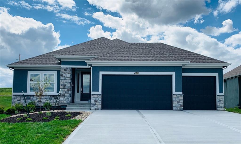 Listing Photo MLS #HMS2567611