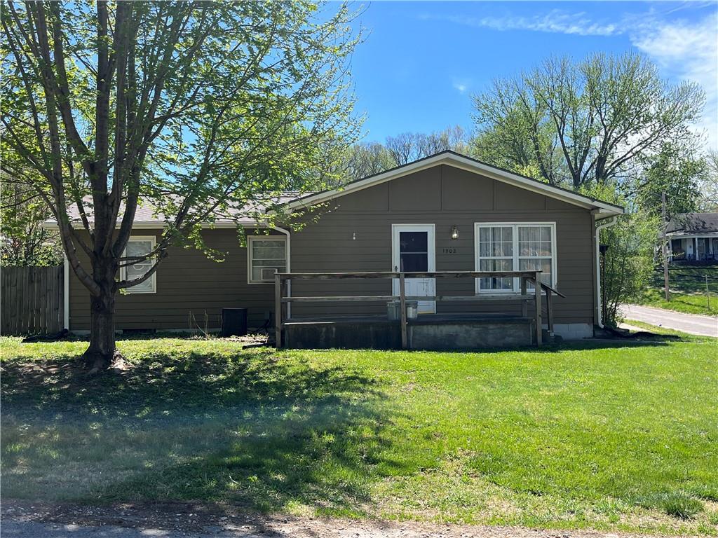 Listing Photo MLS #HMS2567654