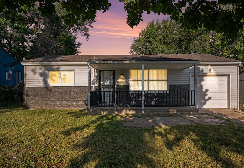 Listing Photo MLS #HMS2568187
