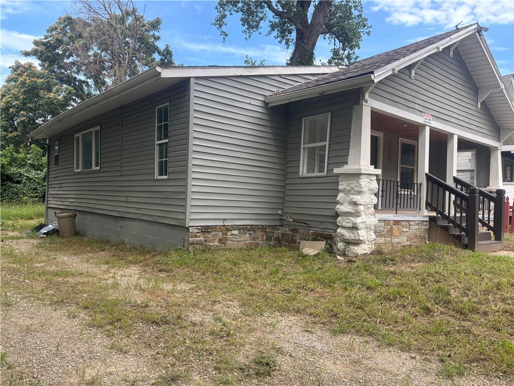 Listing Photo MLS #HMS2568963