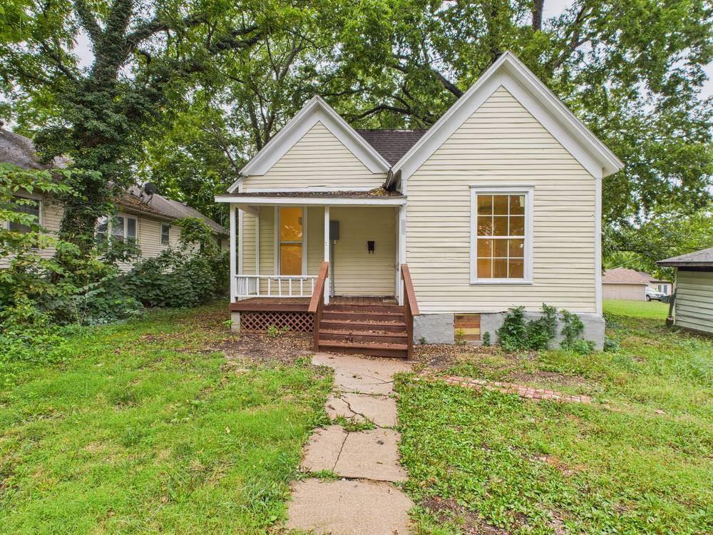 Listing Photo MLS #HMS2569123