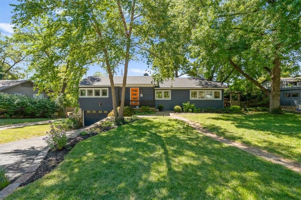 Listing Photo MLS #HMS2569591