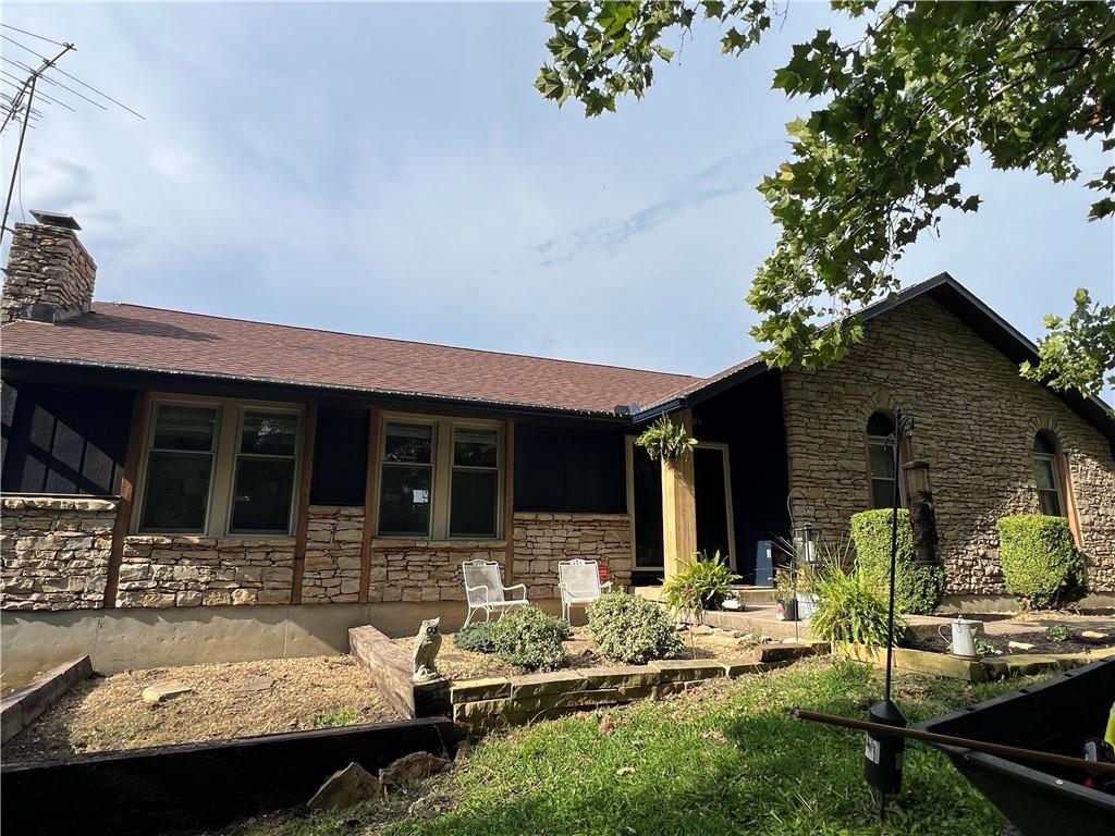 Listing Photo MLS #HMS2569630